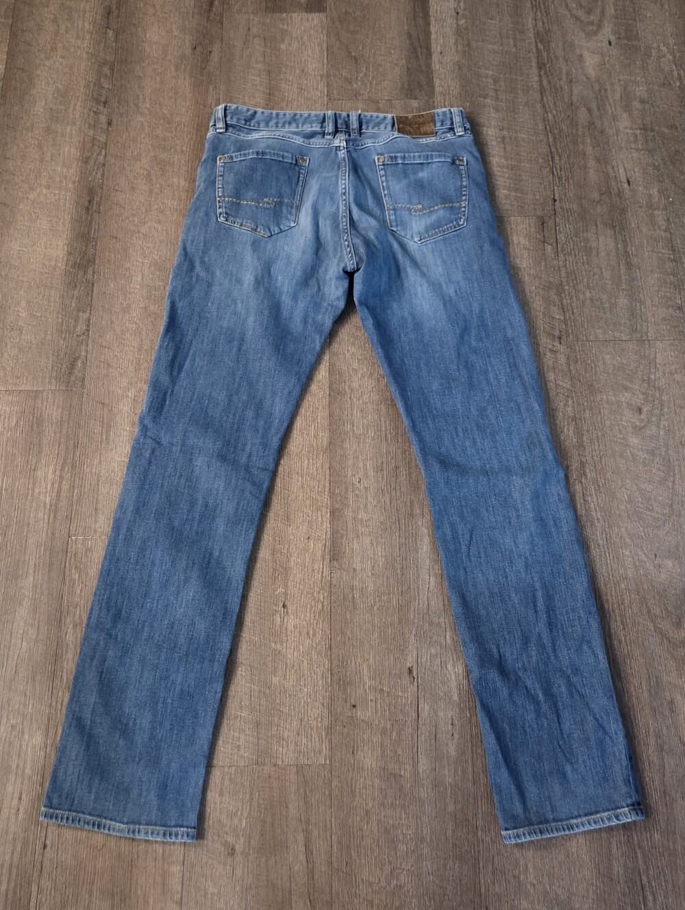 Robert Graham Slim Jim Jeans Mens 34x32  Selvedge Medium Wash Denim